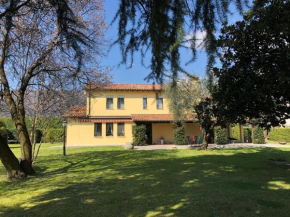 Гостиница Le Tre Querce B&B  Романо-Д'эццелино